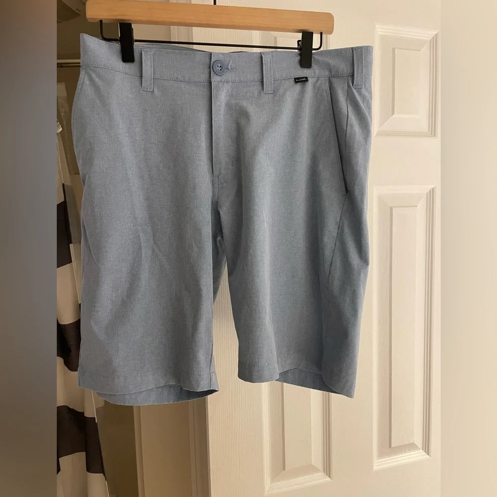Travis‎ Mathew Light Blue Performance Golf Shorts size 32 waist